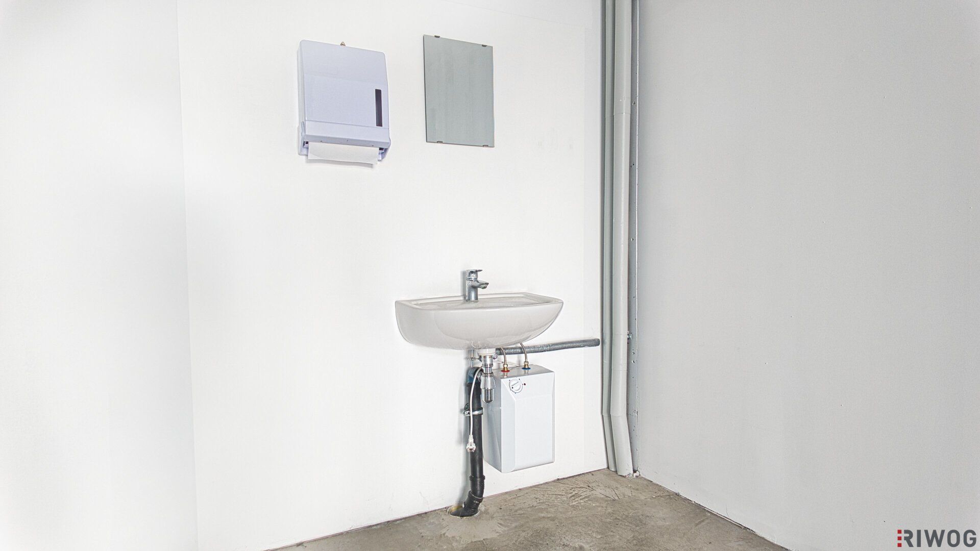 Ebenerdige Halle | modernes, repräsentatives Gelände | nutzbar als Werkstatt, Lager oder Büro | beheizt & mit Wasseranschluss - Ansicht 4