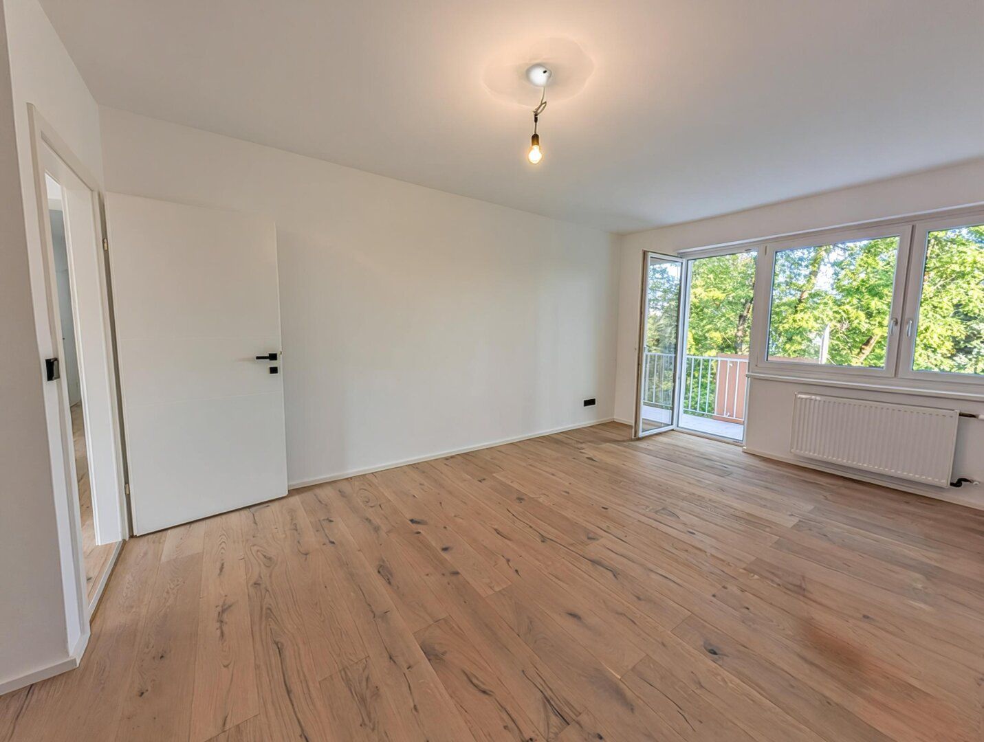Frisch renovierte 3 Zimmer-Wohnung mit Balkon in St. Leonhard - auch WG-geeignet