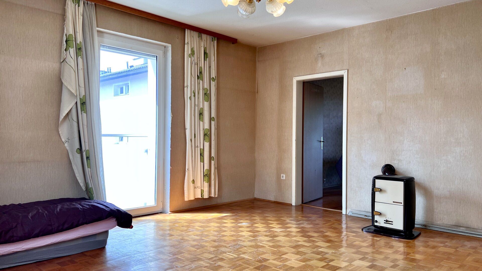 Wohntraum zum Gestalten! Sanierungsbedürftige 3-Zimmer Wohnung mit Balkon