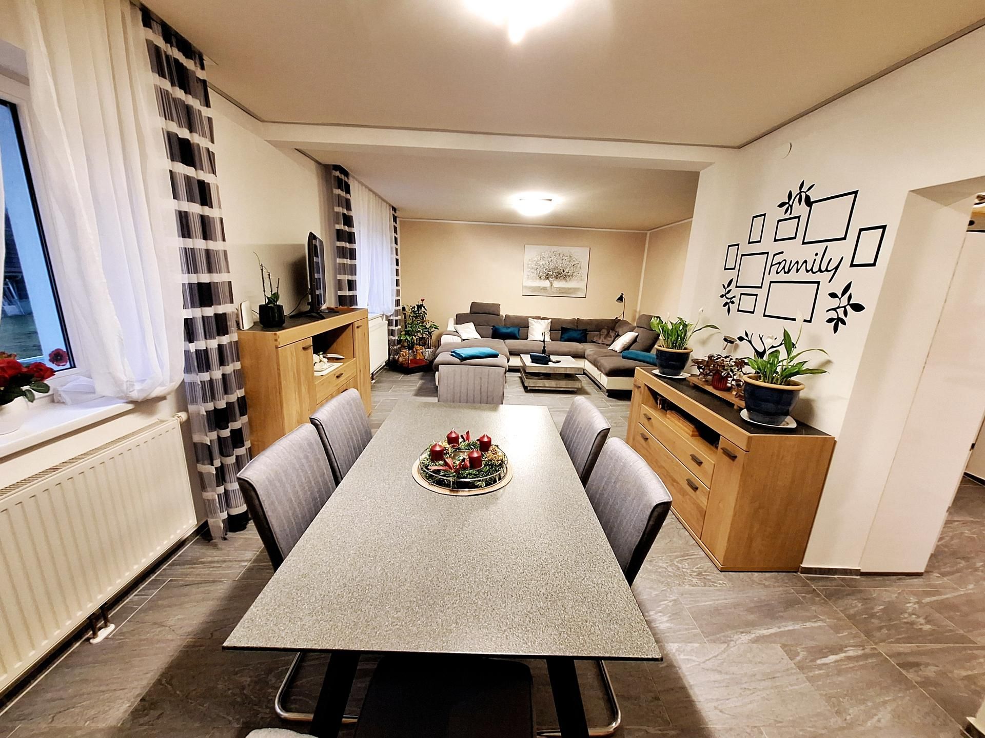 RENOVIERTES EINFAMILIENHAUS IN TÜRNITZ
