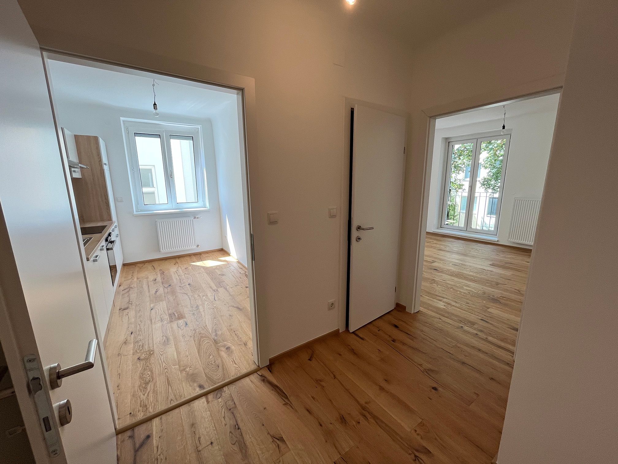 Erstbezug nach Sanierung! Ruhige 2-Zimmer-Wohnung mit Gartenmitbenutzung in traumhafter Lage