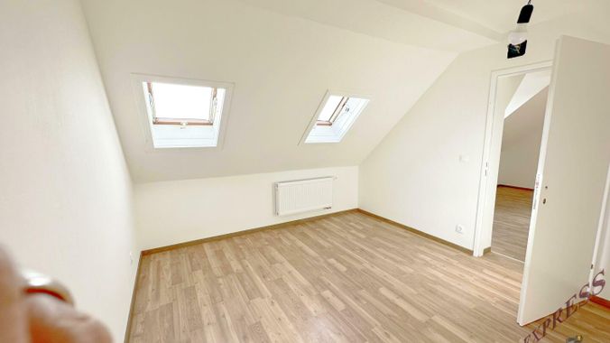 04 Schlafzimmer