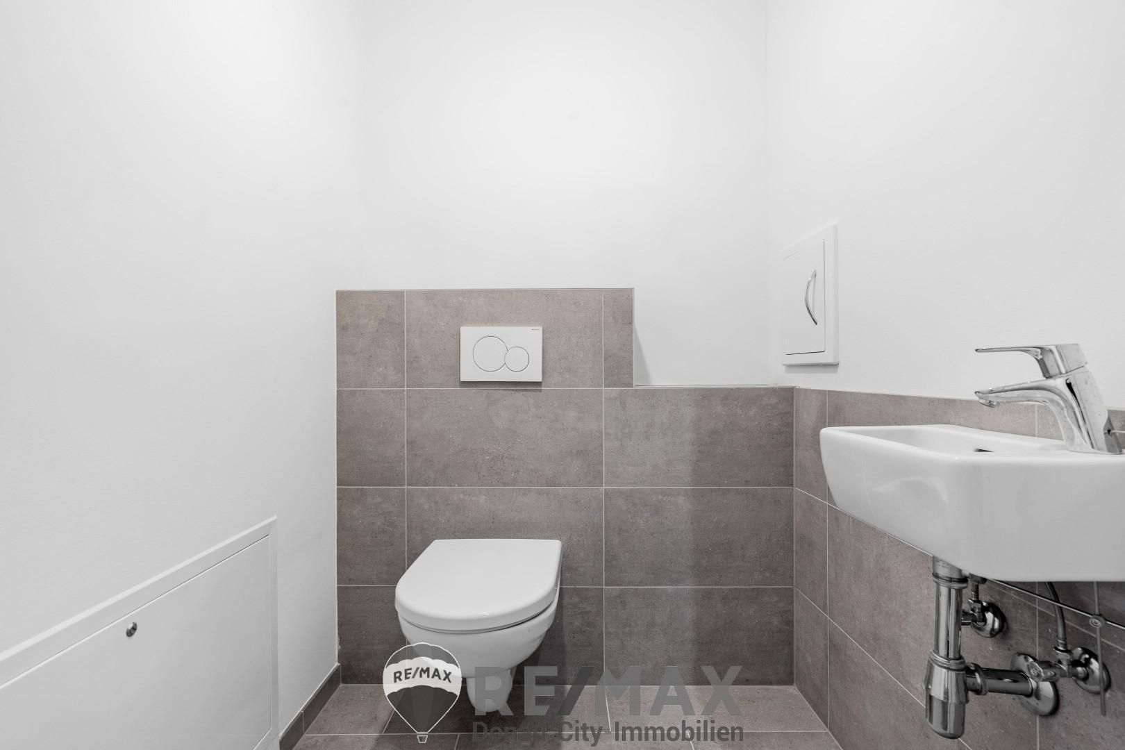 "Schlüsselfertiges 171 m² Reihenhaus in ruhiger Lage von Deutsch-Wagram" - Més