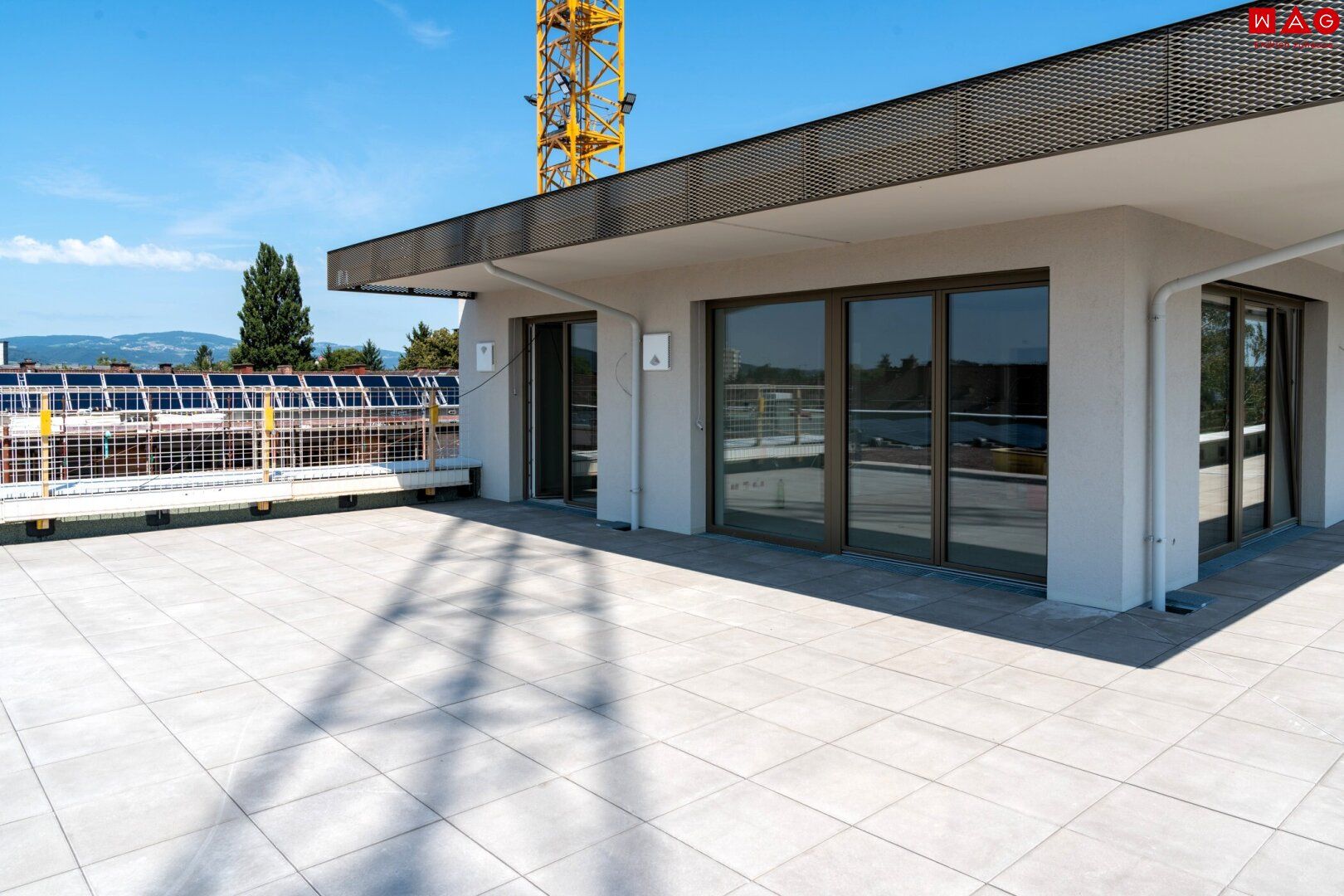 Dachterrassenwohnung mit beeindruckendem Ausblick - Wohntraum auf höchstem Niveau!