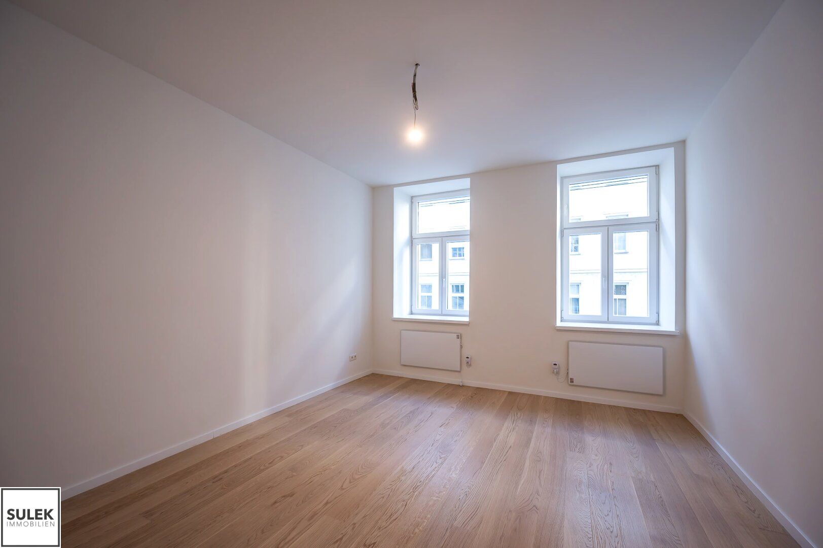 sanierte Altbauwohnung im Hochparterre mit großzügigem Abstellraum - Einzelwohnraum mit Potenzial