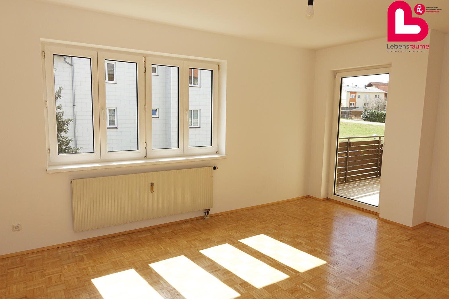 Für Familien! 3-Zimmer Genossenschaftswohnung mit sonniger Loggia