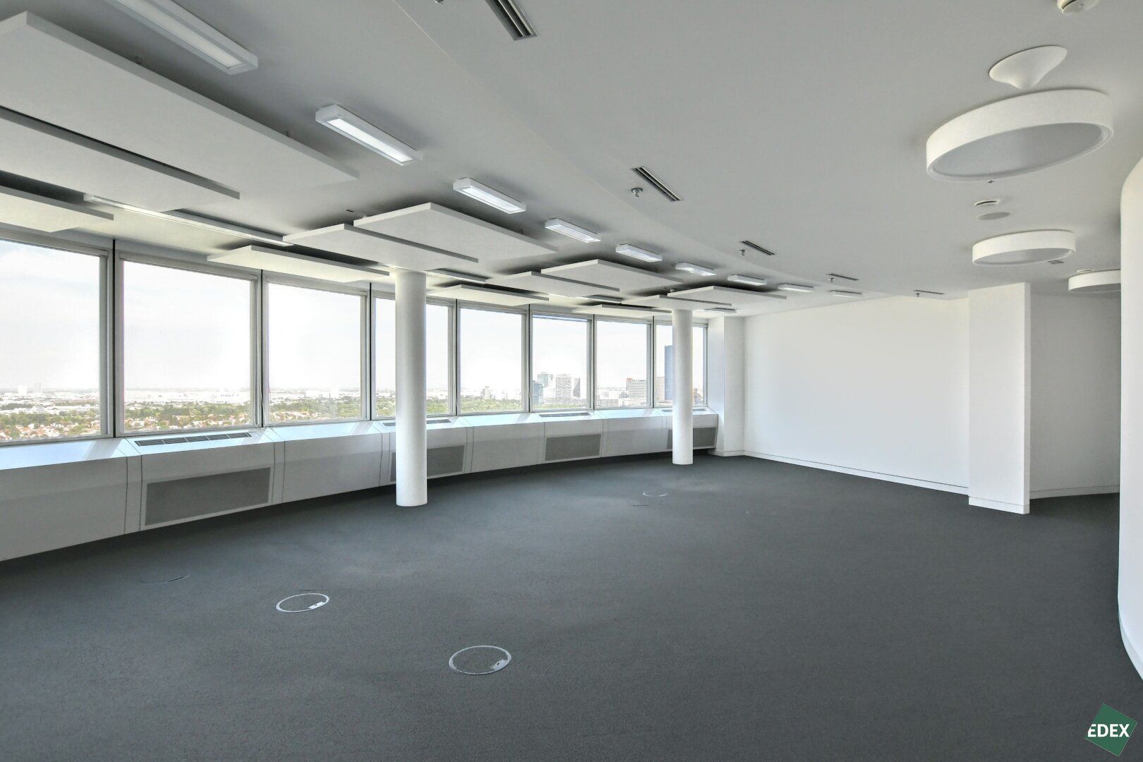Arbeiten mit Aussicht im Millenniumtower - Mehr