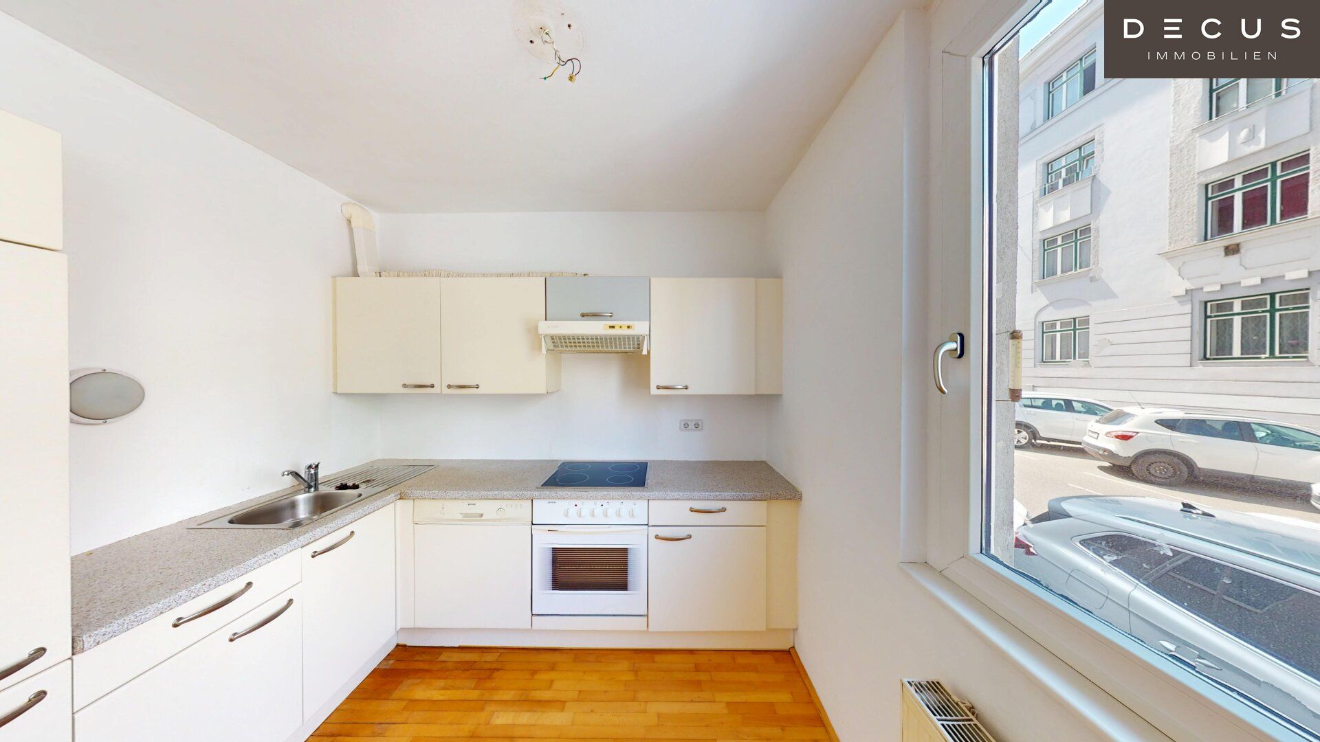 / 1 ZIMMER WOHNUNG INKL. TIEFGARAGENSTELLPLATZ / TOP ANGEBUNDEN / 1120 WIEN