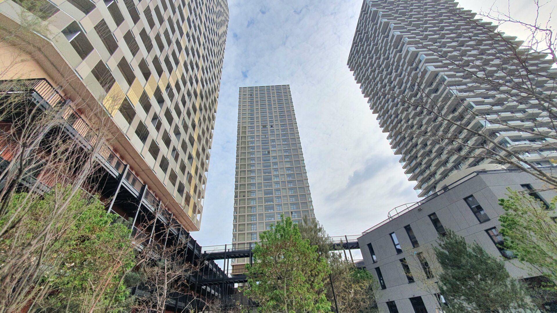 ANGESAGTES WOHNEN IM HELIO-TOWER MIT ALLEN ANNEHMLICHKEITEN UND PERFEKTER INFRASTRUKTUR IN 1030 WIEN.