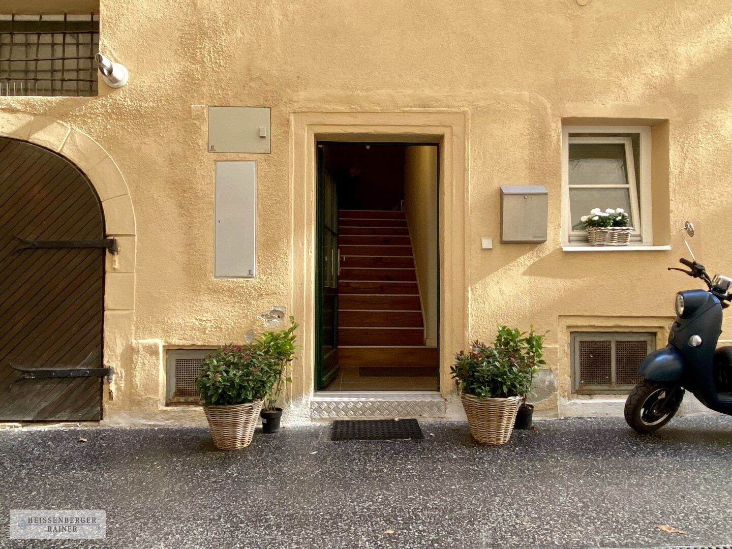 TOWNHOUSE IM HISTORISCHEN HERZEN WIENS /// ZWEI SEPARAT BEGEHBARE EINHEITEN