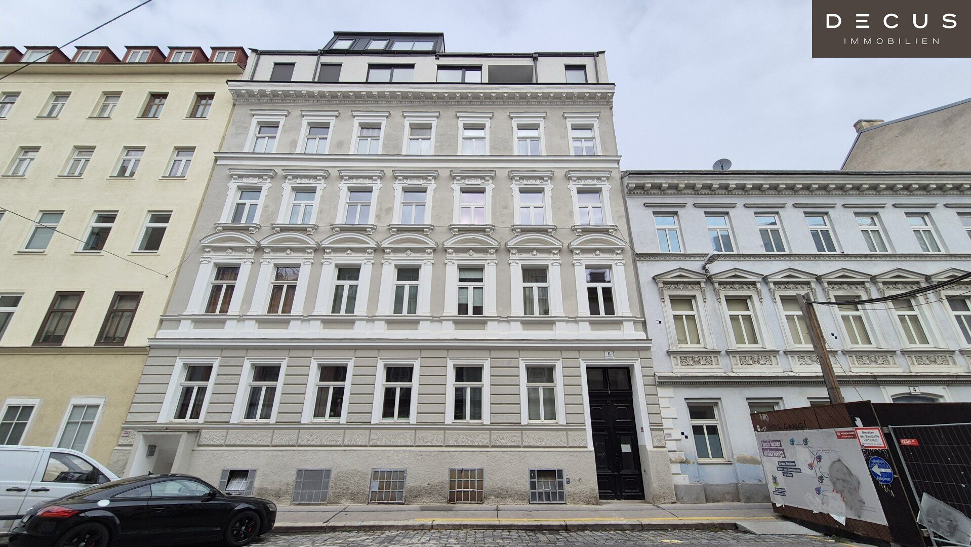 | UNBEFRISTET VERMIETETER ALTBAU | SANIERTES HAUS | STILFASSADE