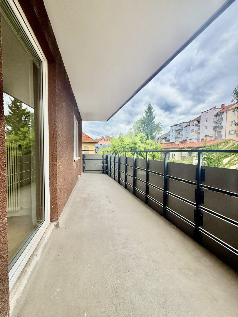 XL BALKON I PARKPLATZ I BADEWANNE I TOP ZENTRALE LAGE I JAKOMINI I SEHR HELL I LICHTDURCHFLUTET I KELLERABTEIL I PROJEKT WOHNEN I
