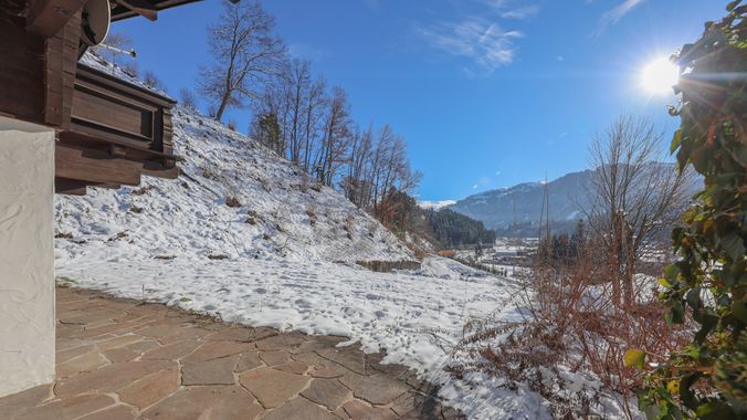 KITZIMMO-Altbestand mit Projektierung für 2 Luxuschalets in Kitzbühel.