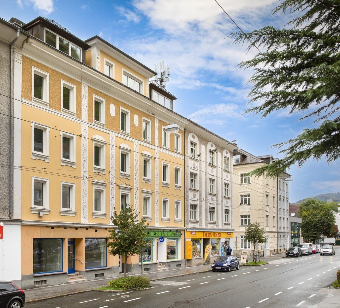 Penthouse mit Galerie, offener Kamin und Terrasse - zu verkaufen!