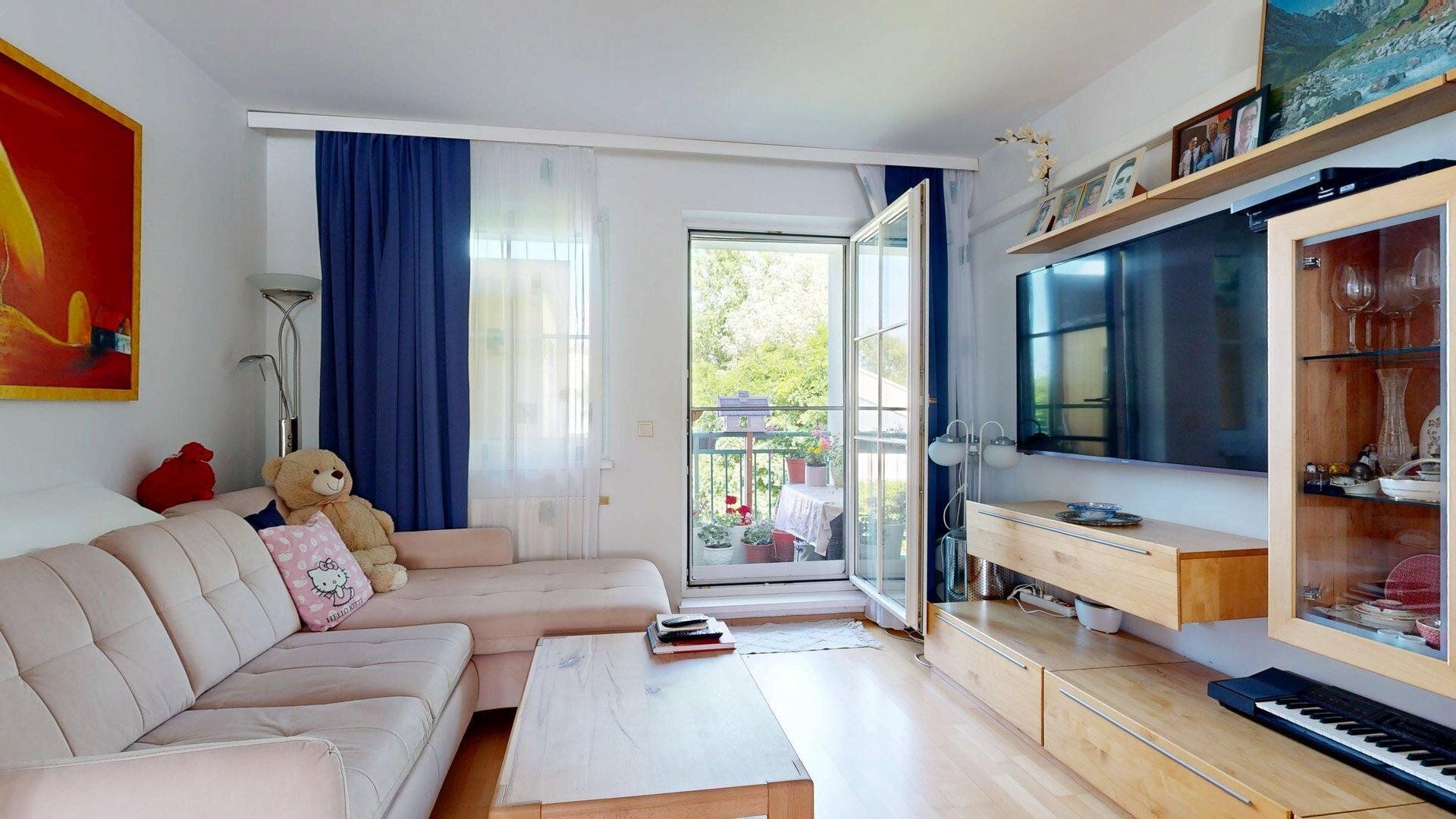 Traumhafte 3-Zi-Eigentumswohnung mit Loggia, Klimaanlage, Infrarotsauna und Grünblick vor den Toren Wiens