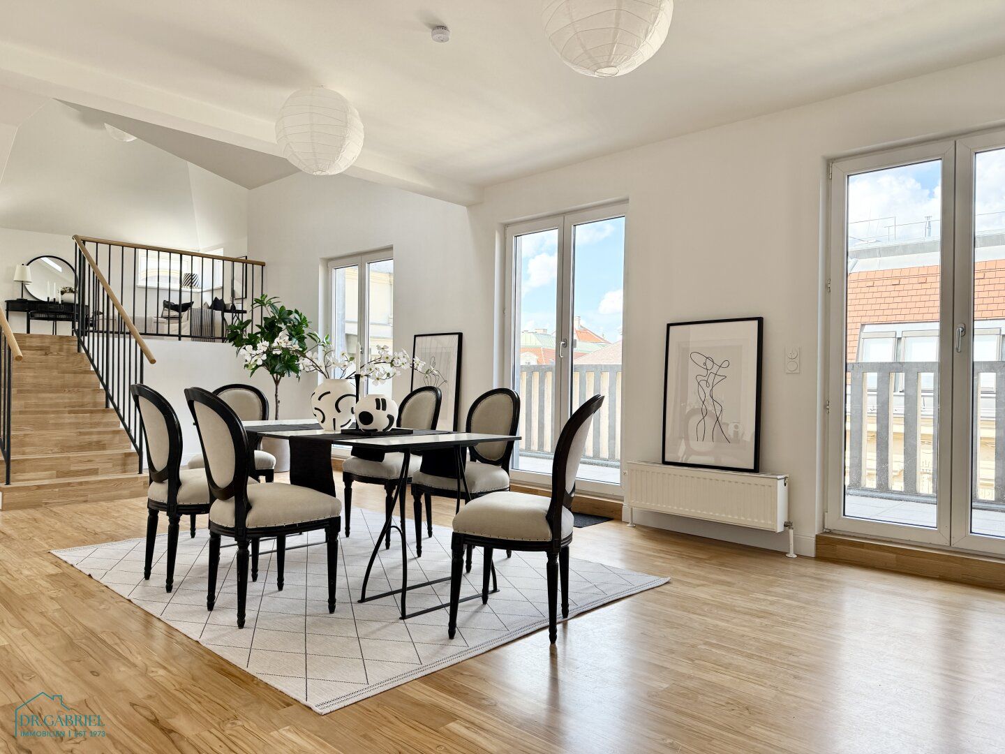 HERRLICHE INNENSTADT-DACHGESCHOSS-WOHNUNG MIT TERRASSE