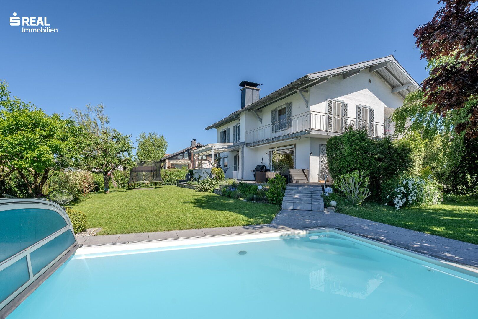 Familientraum mit Pool in Seekirchen am Wallersee