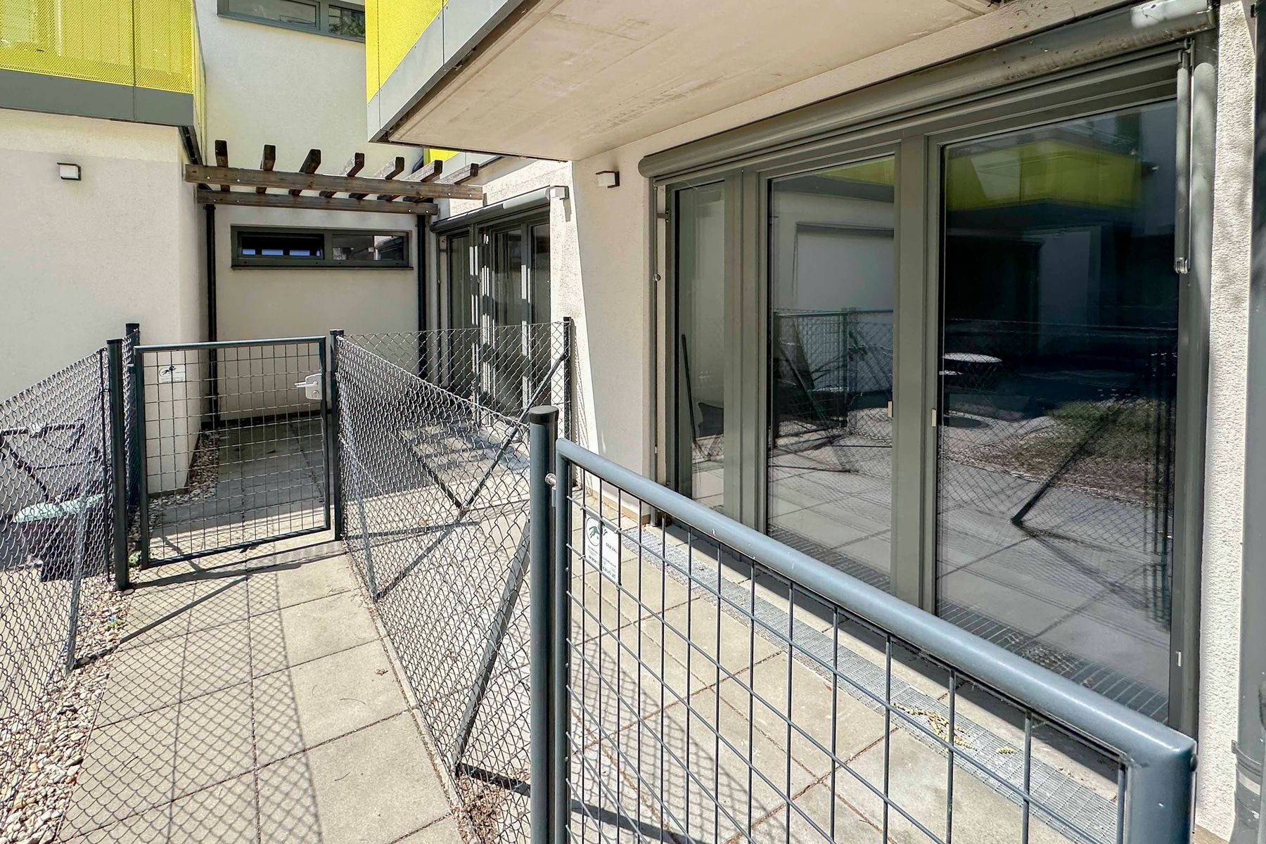 Modernes Neubau-Büro mit Terrasse im 12. Bezirk - Garagenplätze optional - Mehr