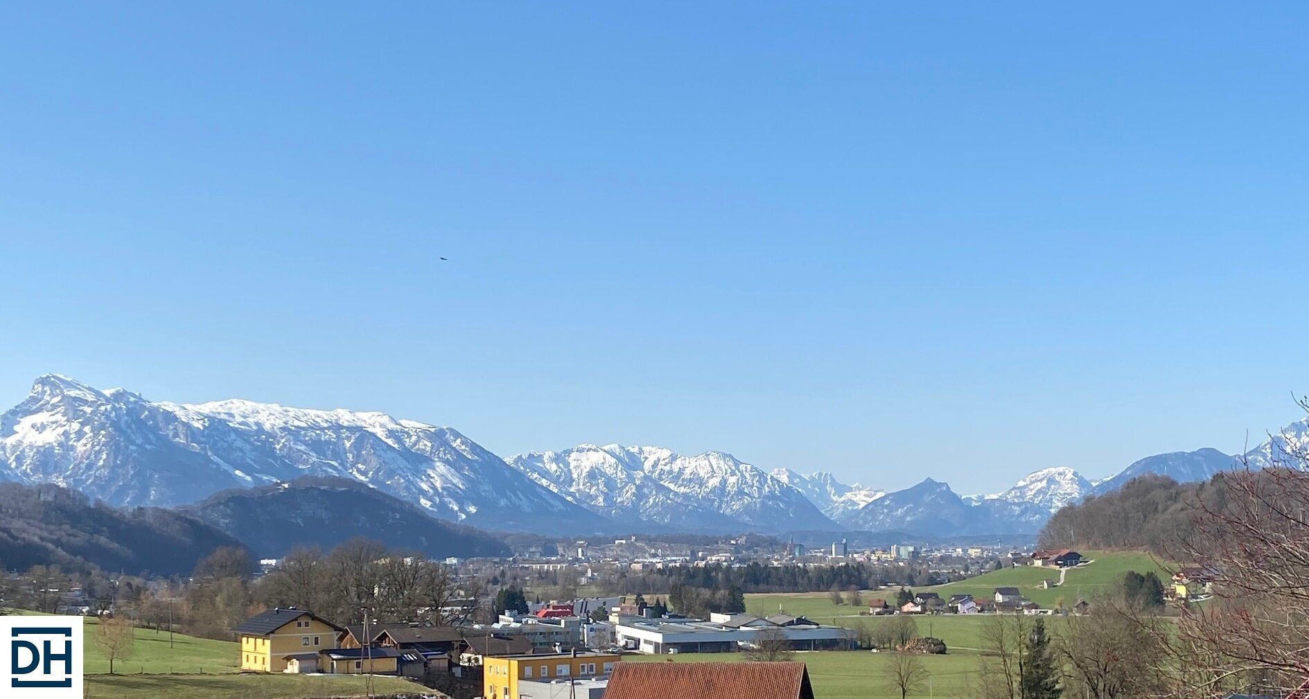 PANORAMA STADT UND BERGBLICK: MEHRPARTEIENHAUS MIT 7 WOHNUNGEN