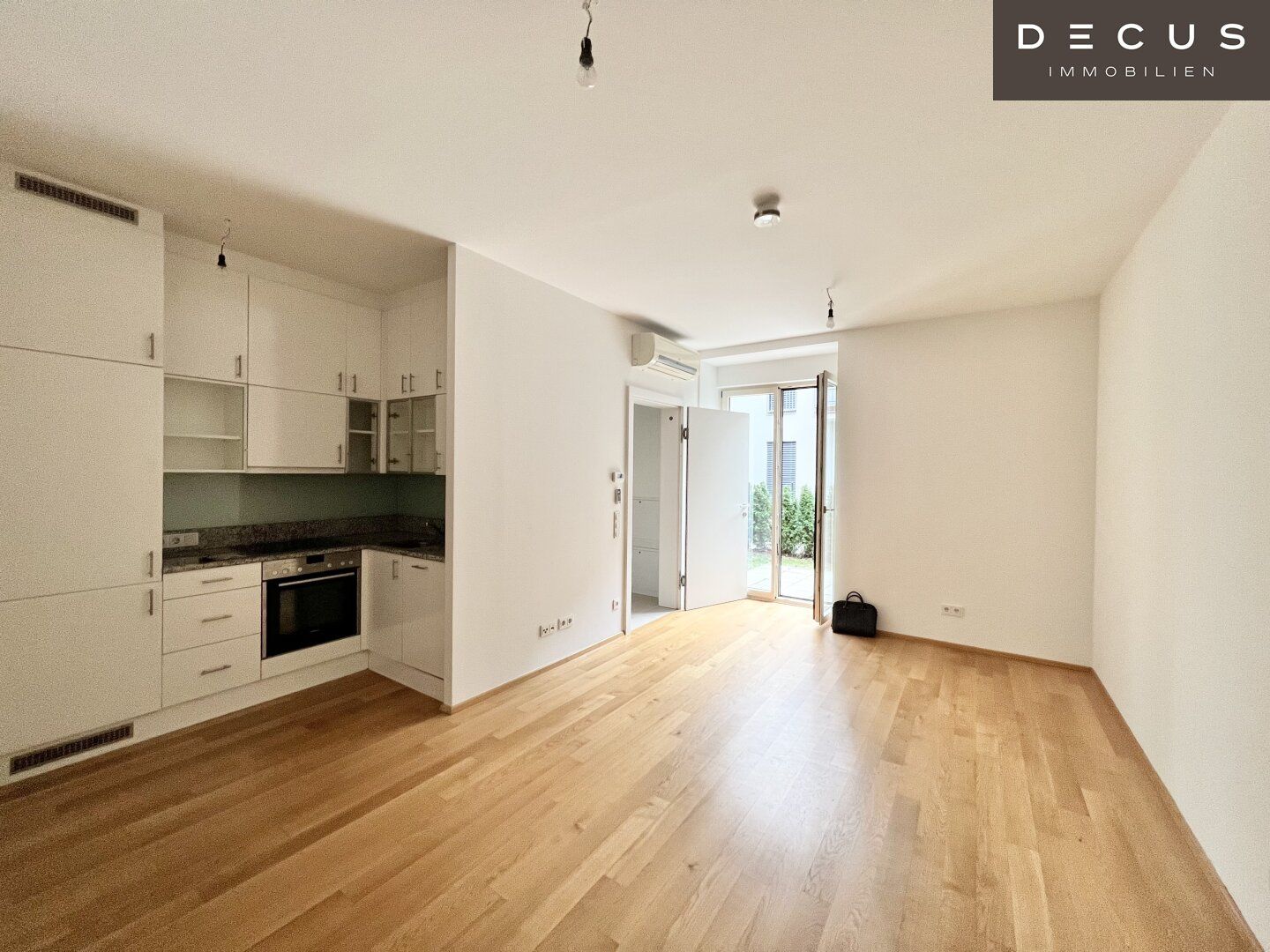 * NAHE KARMELITERMARKT * AUGARTEN * TRAUMHAFTE STADTVILLA * EIGENGARTEN
