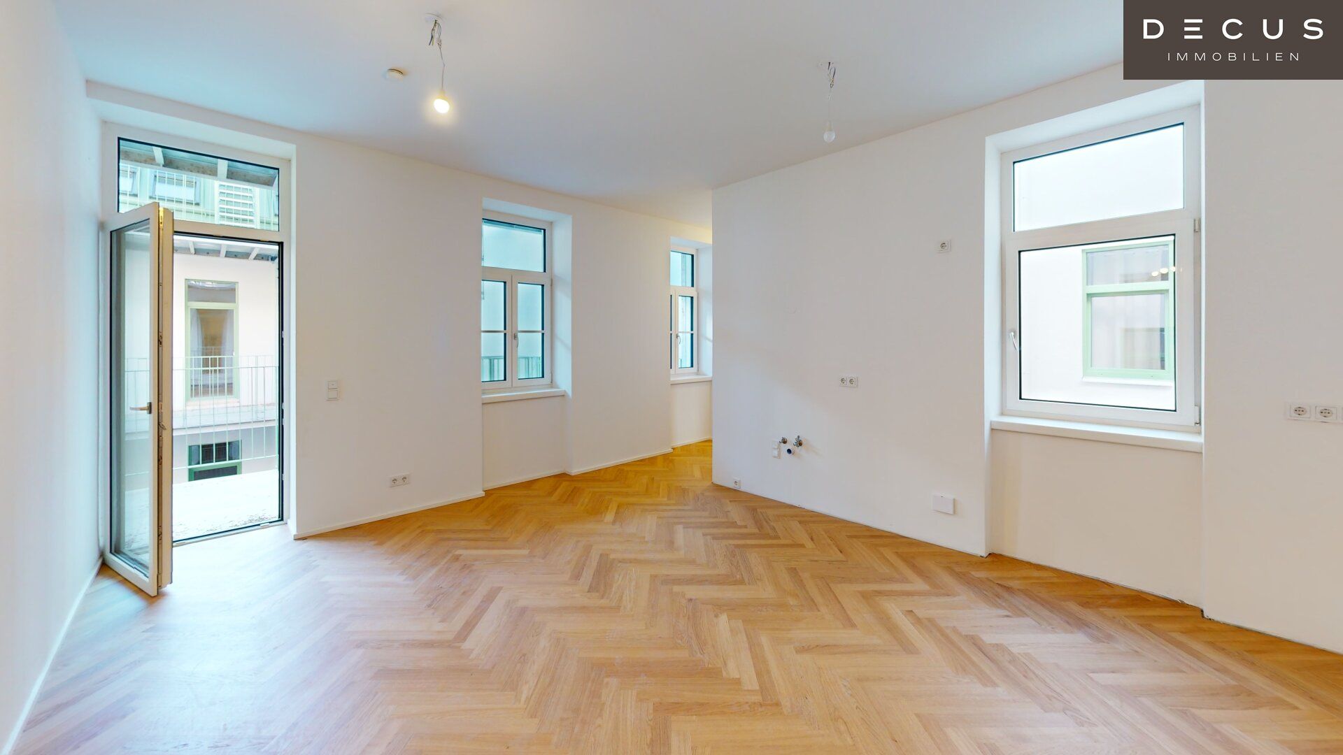 | GROSSER BALKON | INNENHOF | EDLE 3 ZIMMERWOHNUNG