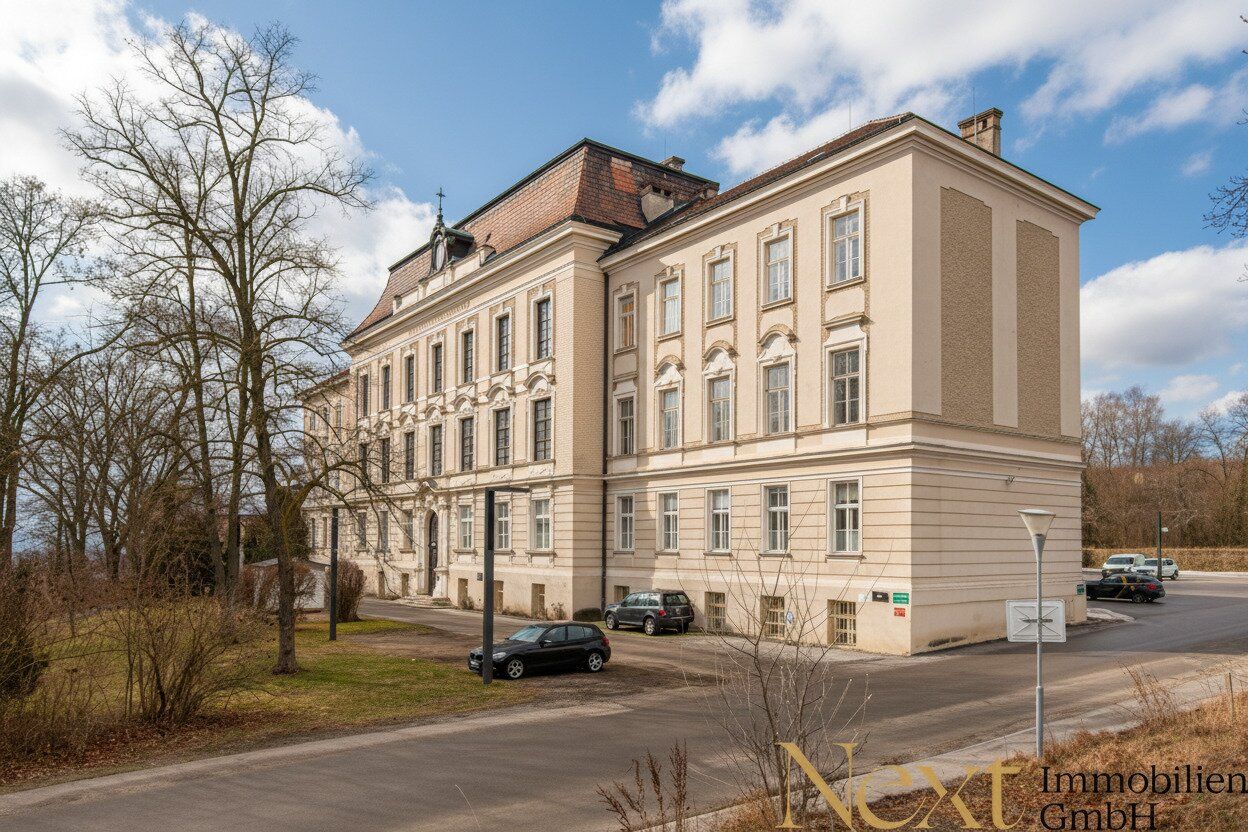 Großzügige Büro-/Praxisfläche in Top-Lage von Melk zu vermieten - sofort verfügbar! - Ansicht 2