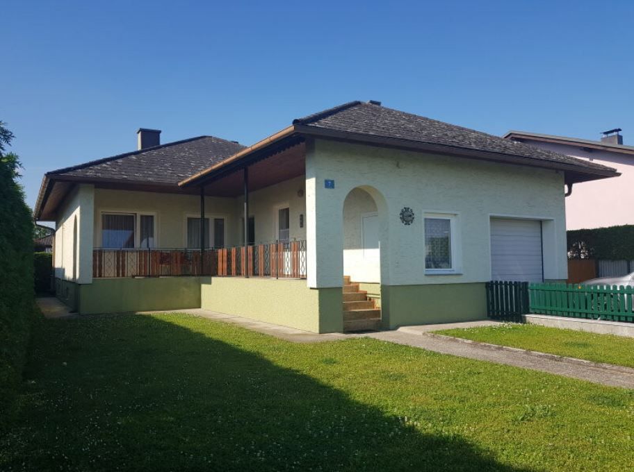 LIEBEVOLLER BUNGALOW IN BEGEEHRTER WOHNLAGE IN SACKGASSE UND ORTSRANDLAGE INKL. HERRLICHER AUSSICHT
