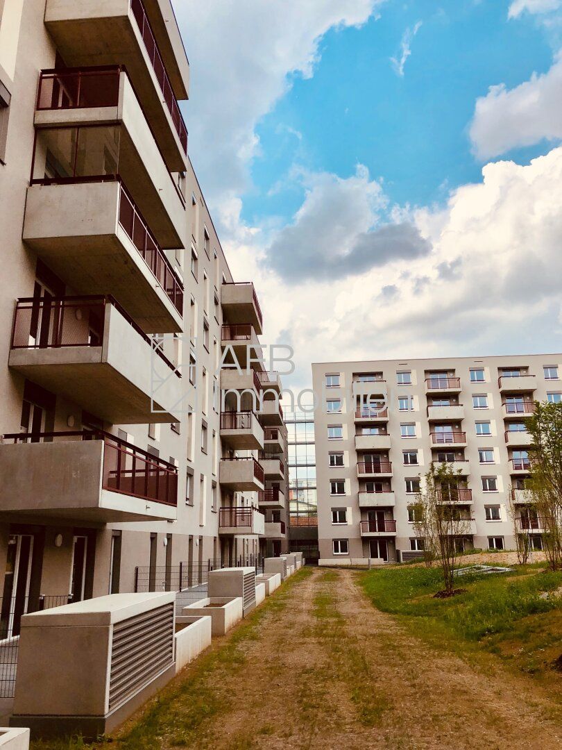 Große 2-Zimmer Genossenschaftswohnung mit riesiger Terrasse in den Innenhof