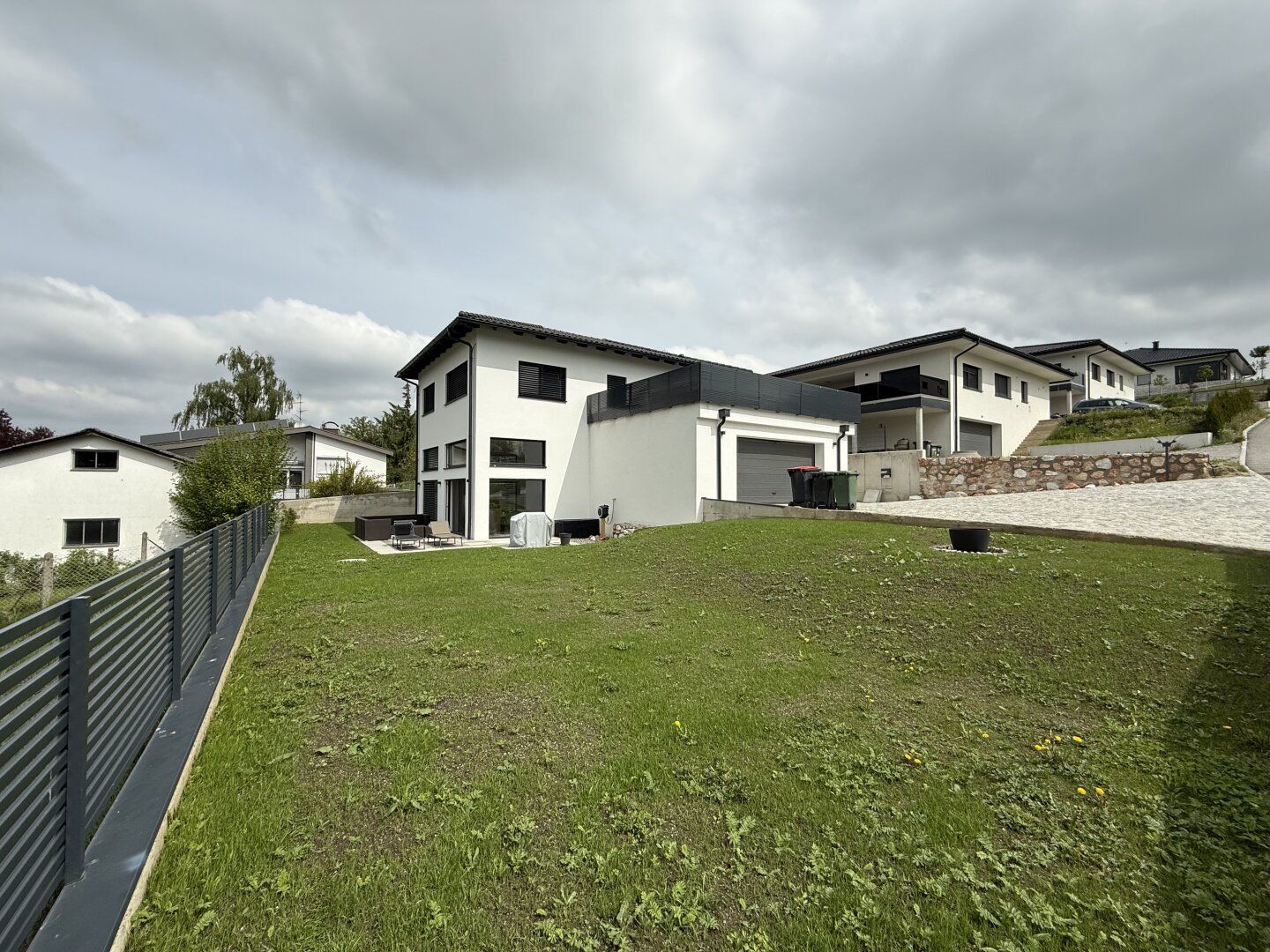 Traumhaftes Einfamilienhaus in Mehrnbach: Terrasse, Garage & Garten!     ‍  ‍  ‍  