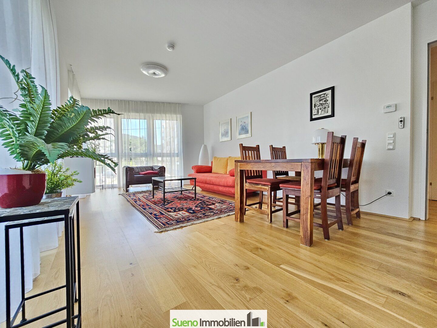 Premium Wohnung in Urfahr mit mega Balkon, Stellplatz, Gemeinschaftspool