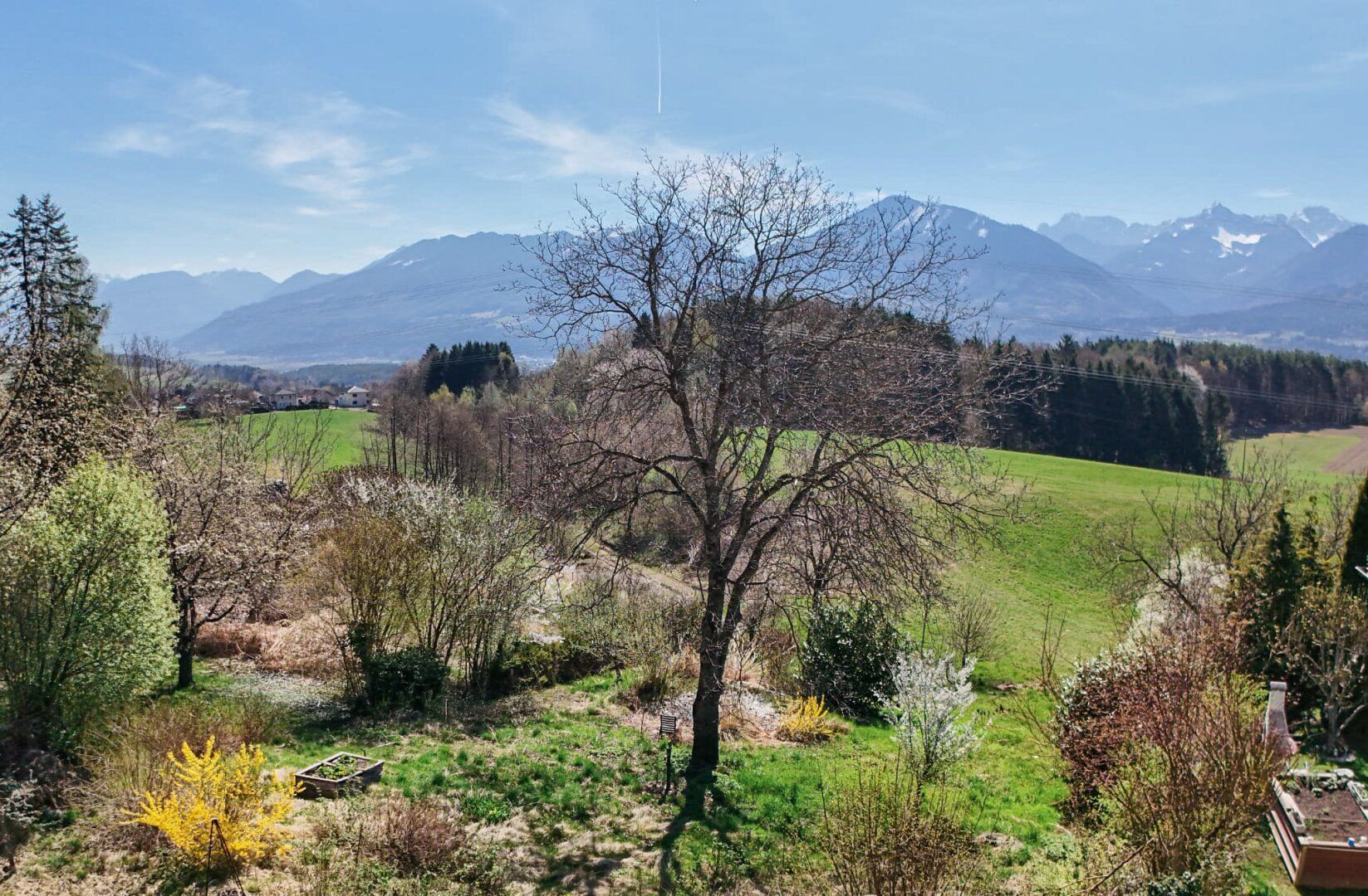 Abseits vom Trubel - Grundstück mit Grünblick in ländlicher Lage - Ansicht 2