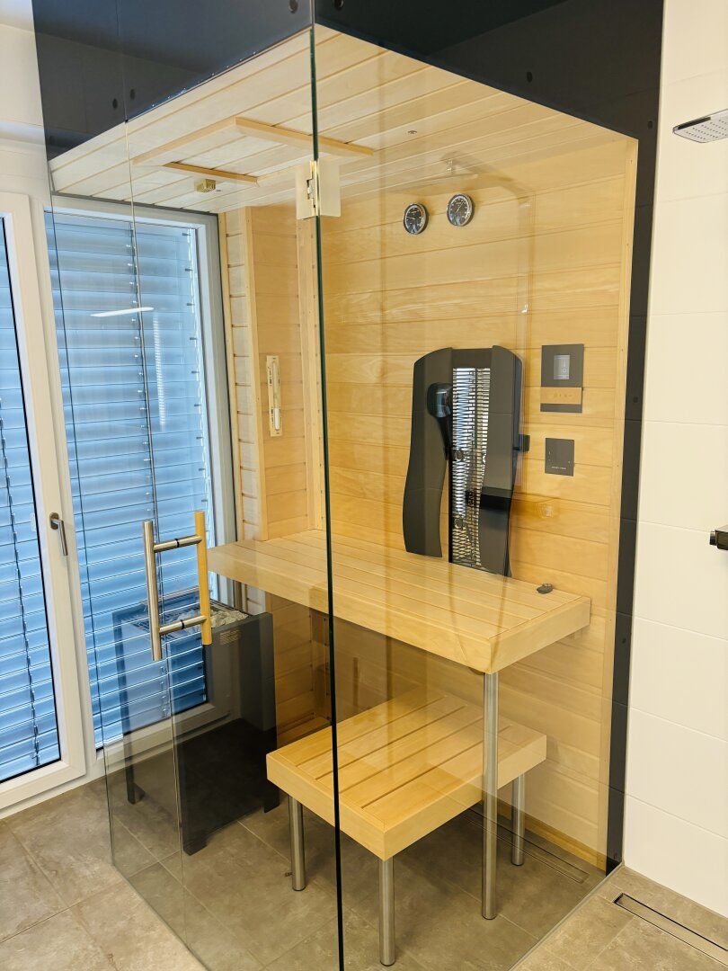 Neuwertige Terrassenwohnung in Graz: 4 Zimmer, Balkon, 2 Bäder/Sauna - Ihr neues Zuhause!