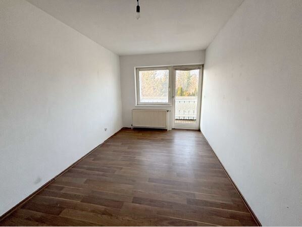Drei Zimmer Wohnung mit Balkon und Stellplatz! - Veduta 6
