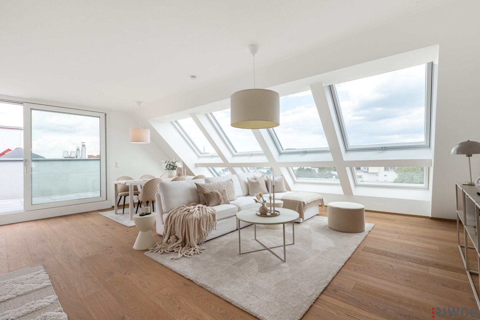 JETZT PROVISIONSFREI | ERSTBEZUG | PENTHOUSE mit ca. 59 m² PANORAMA-DACHTERRASSE | 4-Zimmer | TG-Stellplatz optional | Nachhaltiges Wohnbauprojekt