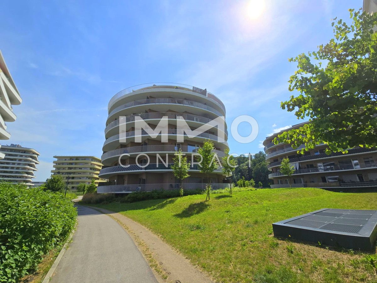 STRASSGANGER Straße 380c : Neuwertige 2 Zimmer- Wohnung mit großem Balkon - Straßganger Straße 380 c - Top 16c