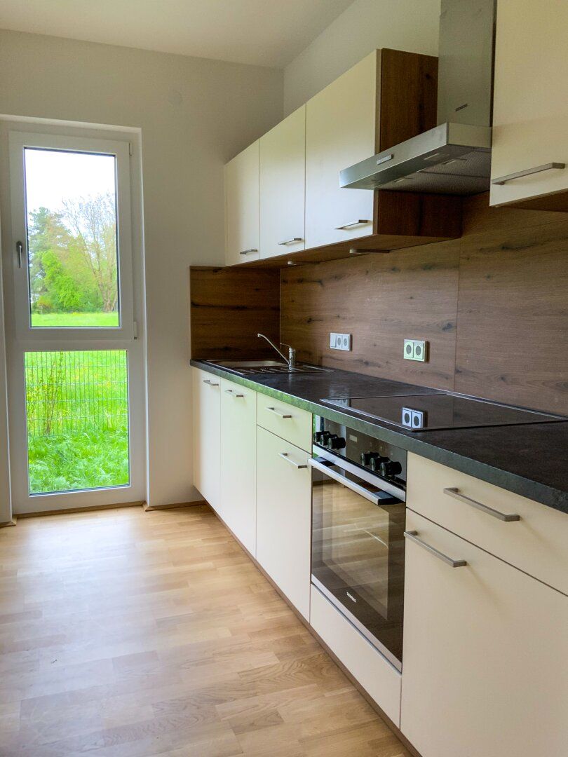 Moderne Gartenwohnung in Feldkirchen: Überzeugt mit Stil und Komfort!