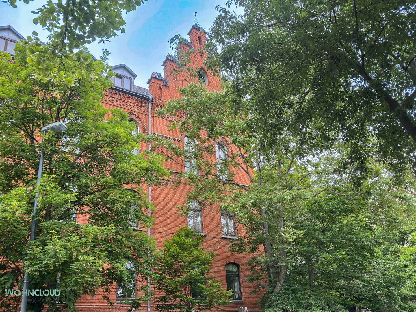 LICHT, CHARME UND GESCHICHTE IN DÖBLING - 2-ZIMMER-WOHNUNG IM ALTBAU
