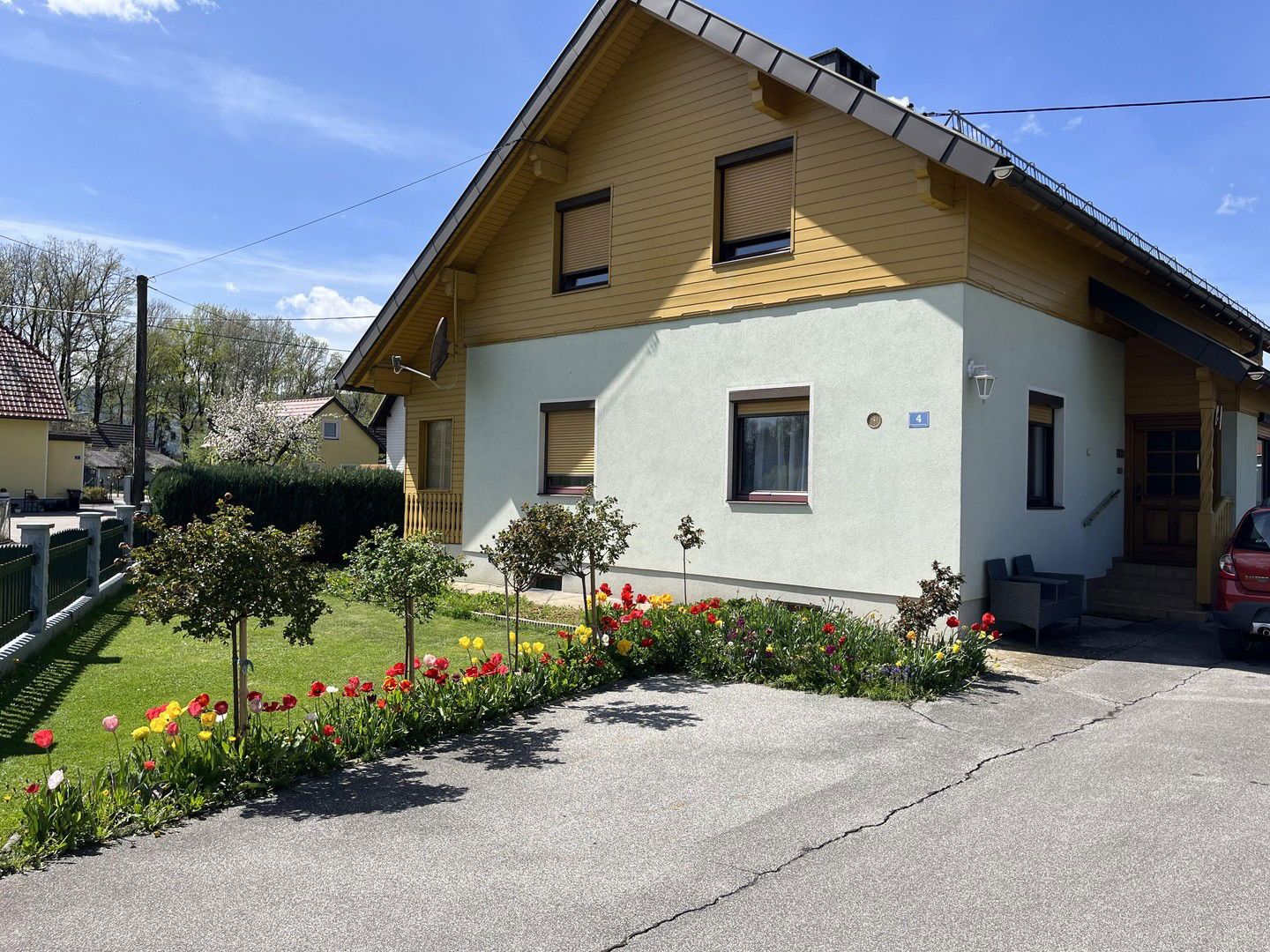 Familienfreundliches und gemütliches Haus in Siedlungslage - Stadtnähe & Blick ins Grüne!