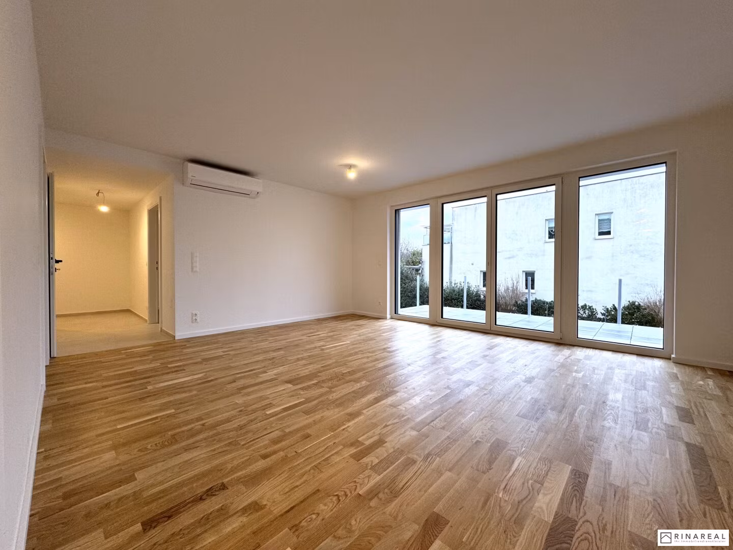 Blumengasse - 2 Zimmer Wohnung mit Balkon | 1.OG | Neubau - Erstbezug | Klimaanlage | Einbauküche | zzgl. Tiefgaragenstellplatz | ab 1. Jänner 2027