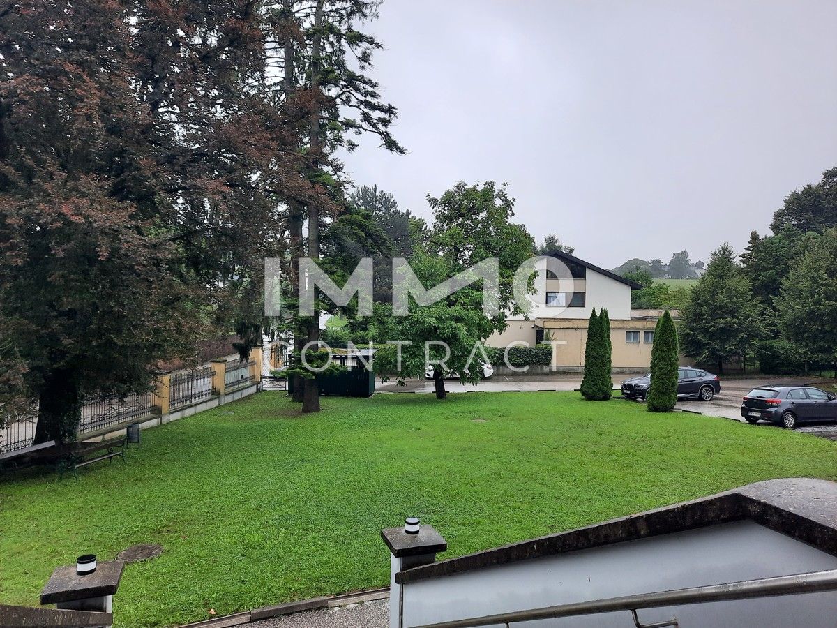 Wohnung Schloss Bruckhof zu vermieten - inkl. 2 Parkplätzen, Top 12