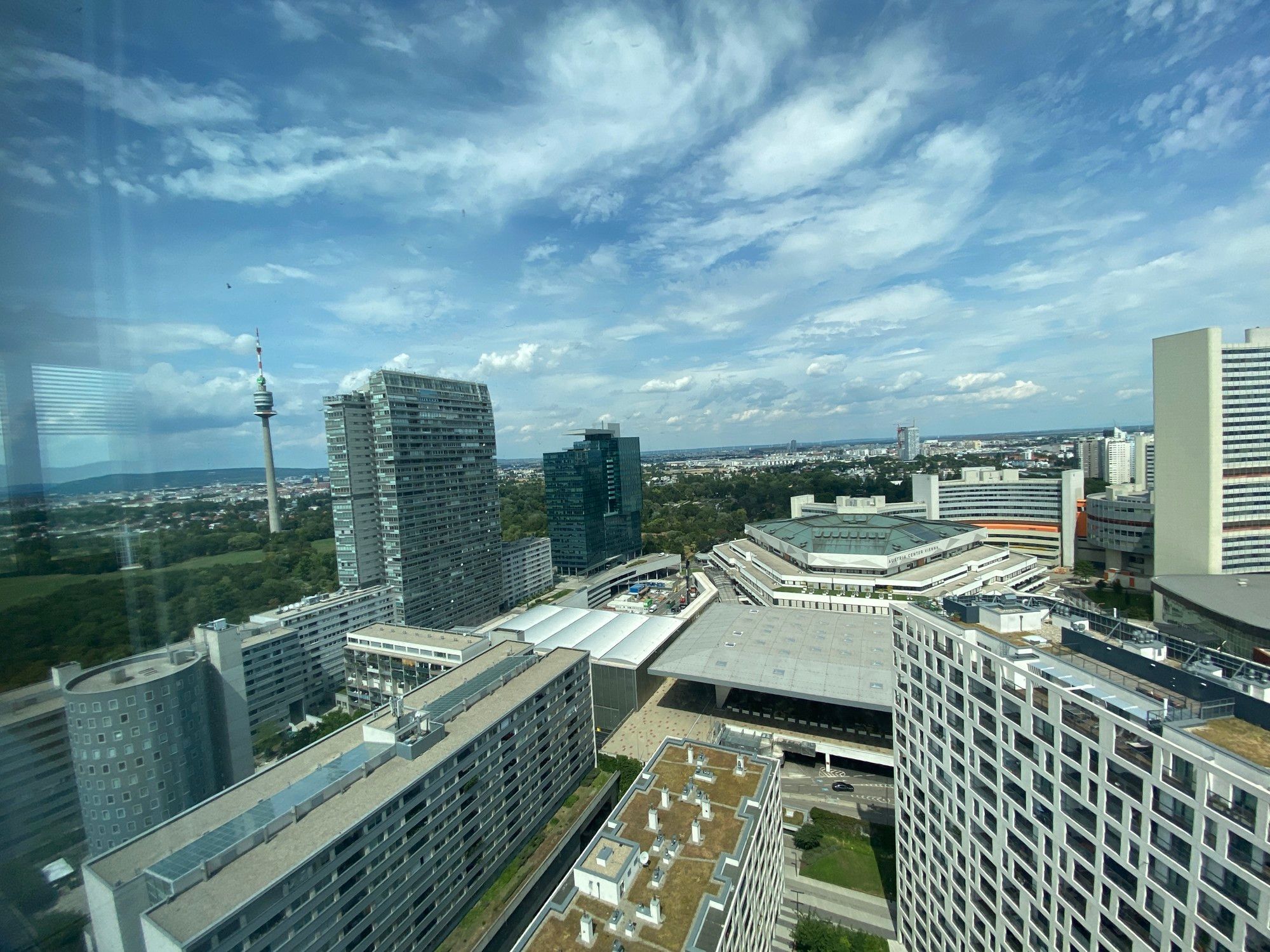 ARES TOWER Moderne Büros mit Weitblick! - Ansicht 5