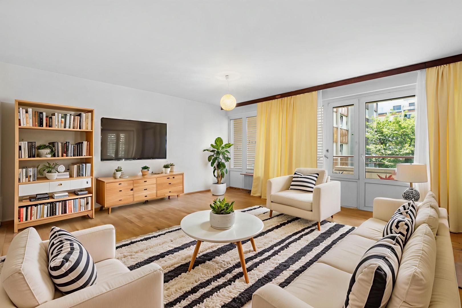 Großzügige 4 Zimmer Wohnung in Penzing / Renovierung empfohlen