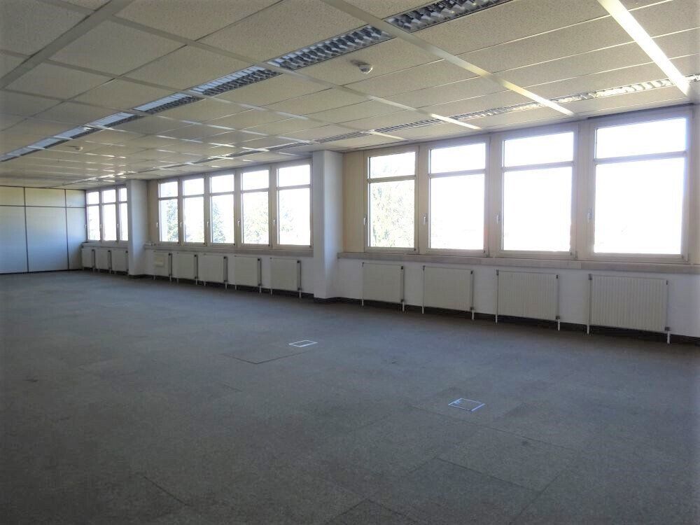 Provisionsfreie und lichtdurchflutete Bürofläche in zentraler und frequentierter Lage im Grazer Bezirk Puntigam - Provisionsfrei ! - Ansicht 3