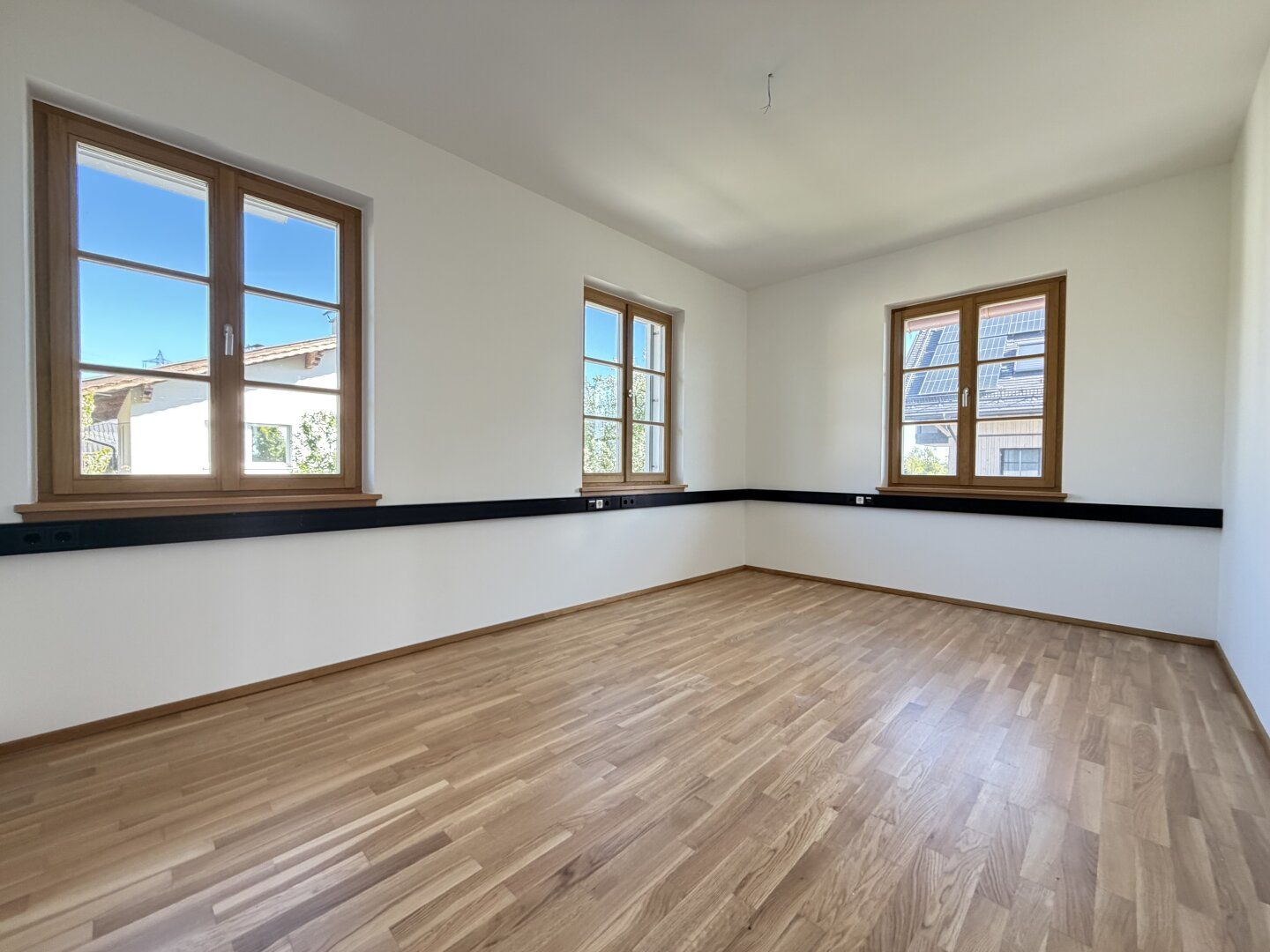 Wals: Hochwertiges Büro / Praxis mit ca. 198 m² - Ansicht 4