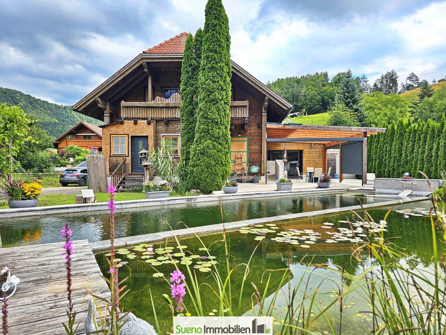 Haus mit GARTEN-PARADIES (Teich) und großer Terrasse für Naturliebhaber