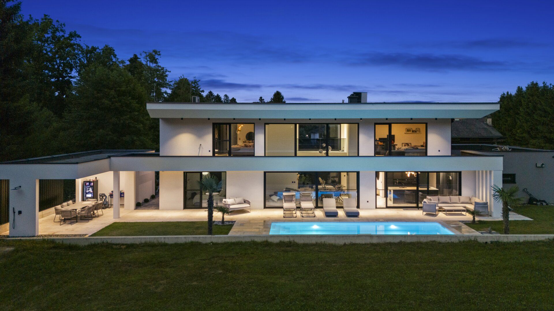 LUXUSVILLA IN TOP LAGE ZU VERKAUFEN