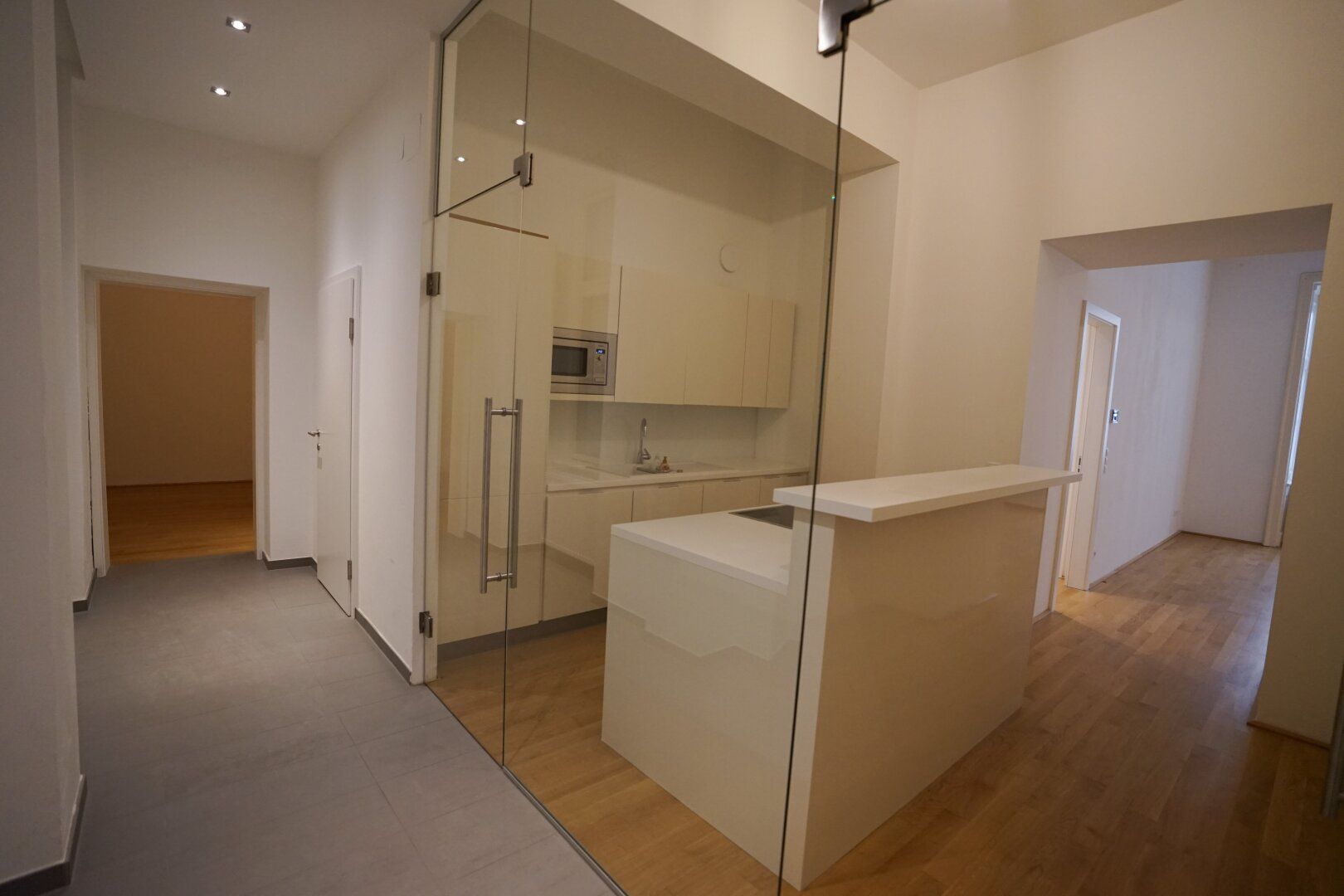 1010 Wien: In Top Lage! Exklusive 3-Zimmer Wohnung; ca. 134m²; € 2.815 Miete