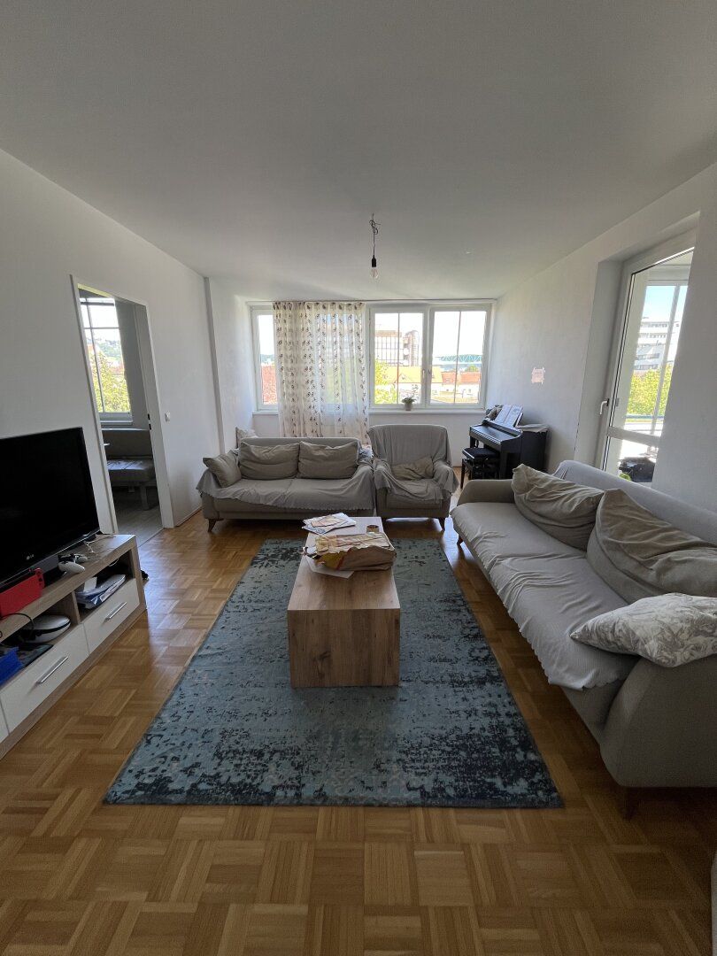 TOLLE LINZER CITYWOHNUNG MIT 3 ZIMMER, 2 BÄDER UND GERÄUMIGER LOGGIA!