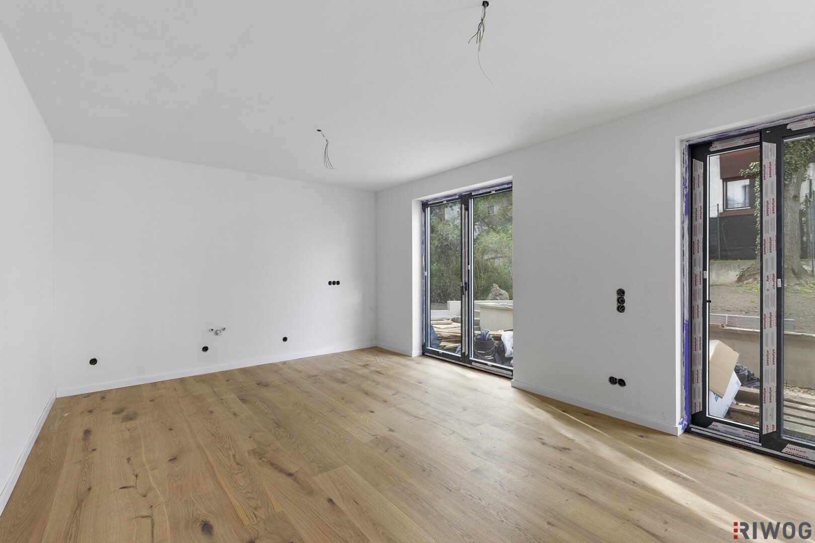 NEUES EINFAMILIENHAUS + 140m² SÜD-GARTEN | 5 MIN vom BHF MEIDLING (U6/S-Bahn) | LUFTWÄRMEPUMPE | RUHELAGE | NUTZUNGSRECHT 250m² Grünfläche