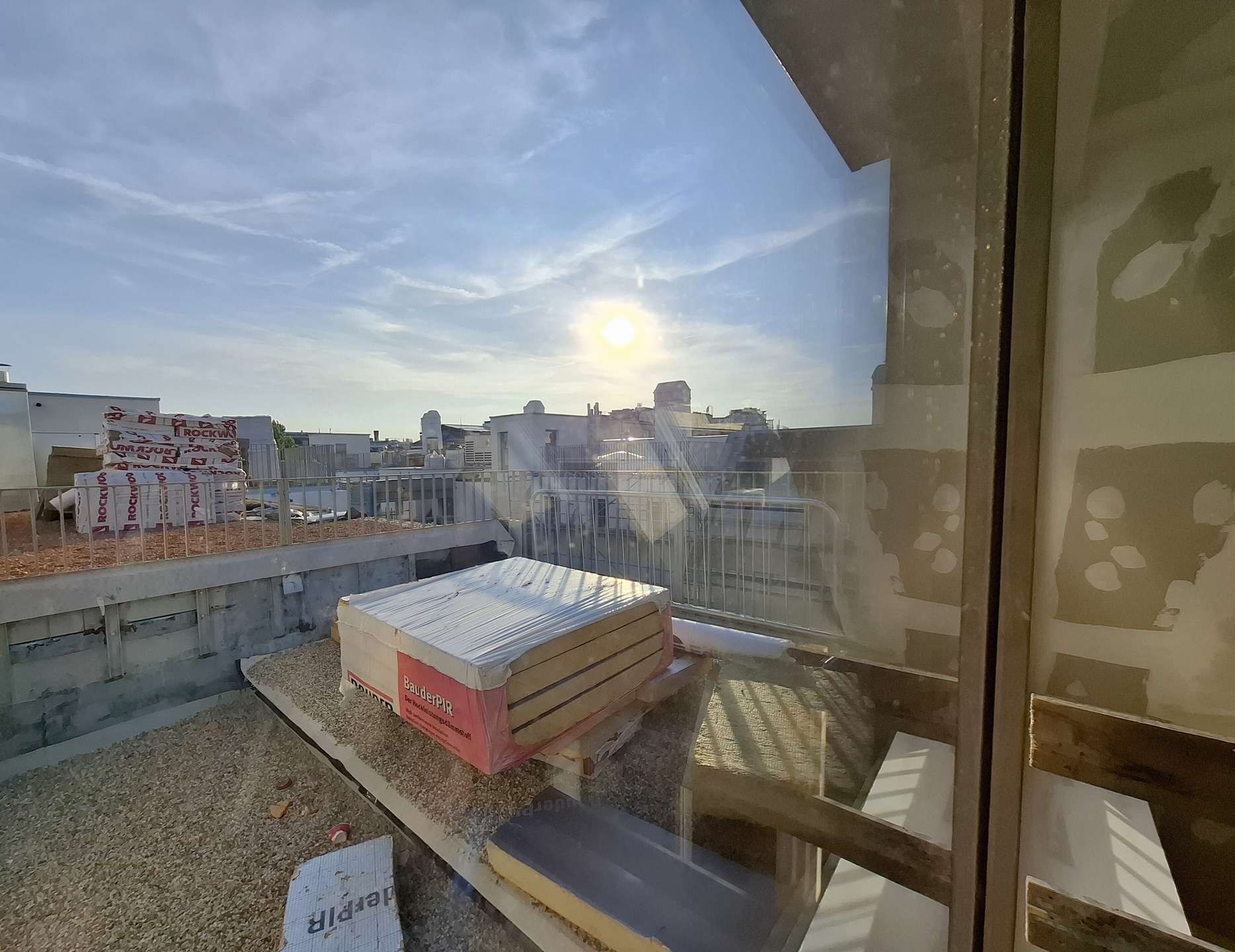 Projekt LH32: 2-Zimmer-Dachgeschossmaisonette mit Galerie und Dachterrasse beim Rochusmarkt